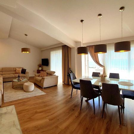 Grey House Lejlighed Makarska Eksteriør billede