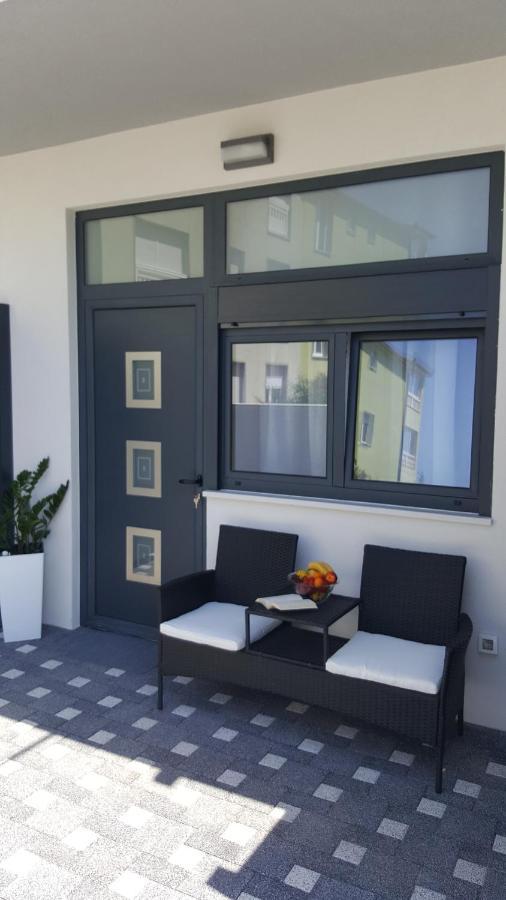Grey House Lejlighed Makarska Eksteriør billede