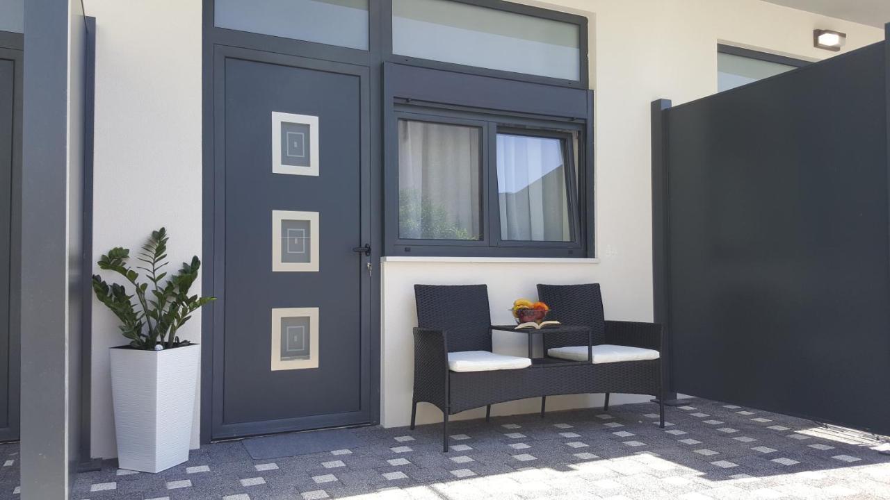 Grey House Lejlighed Makarska Eksteriør billede