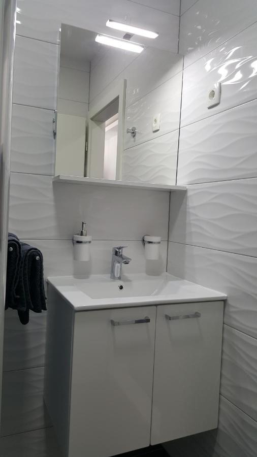 Grey House Lejlighed Makarska Eksteriør billede