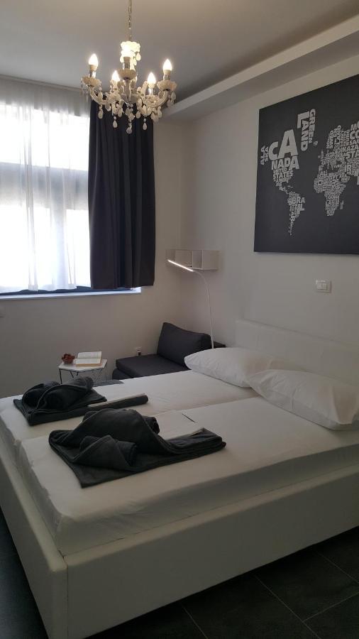 Grey House Lejlighed Makarska Eksteriør billede