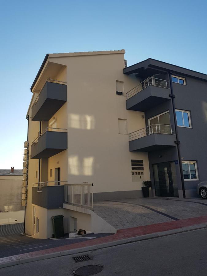 Grey House Lejlighed Makarska Eksteriør billede
