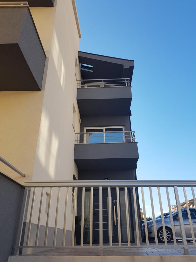 Grey House Lejlighed Makarska Eksteriør billede
