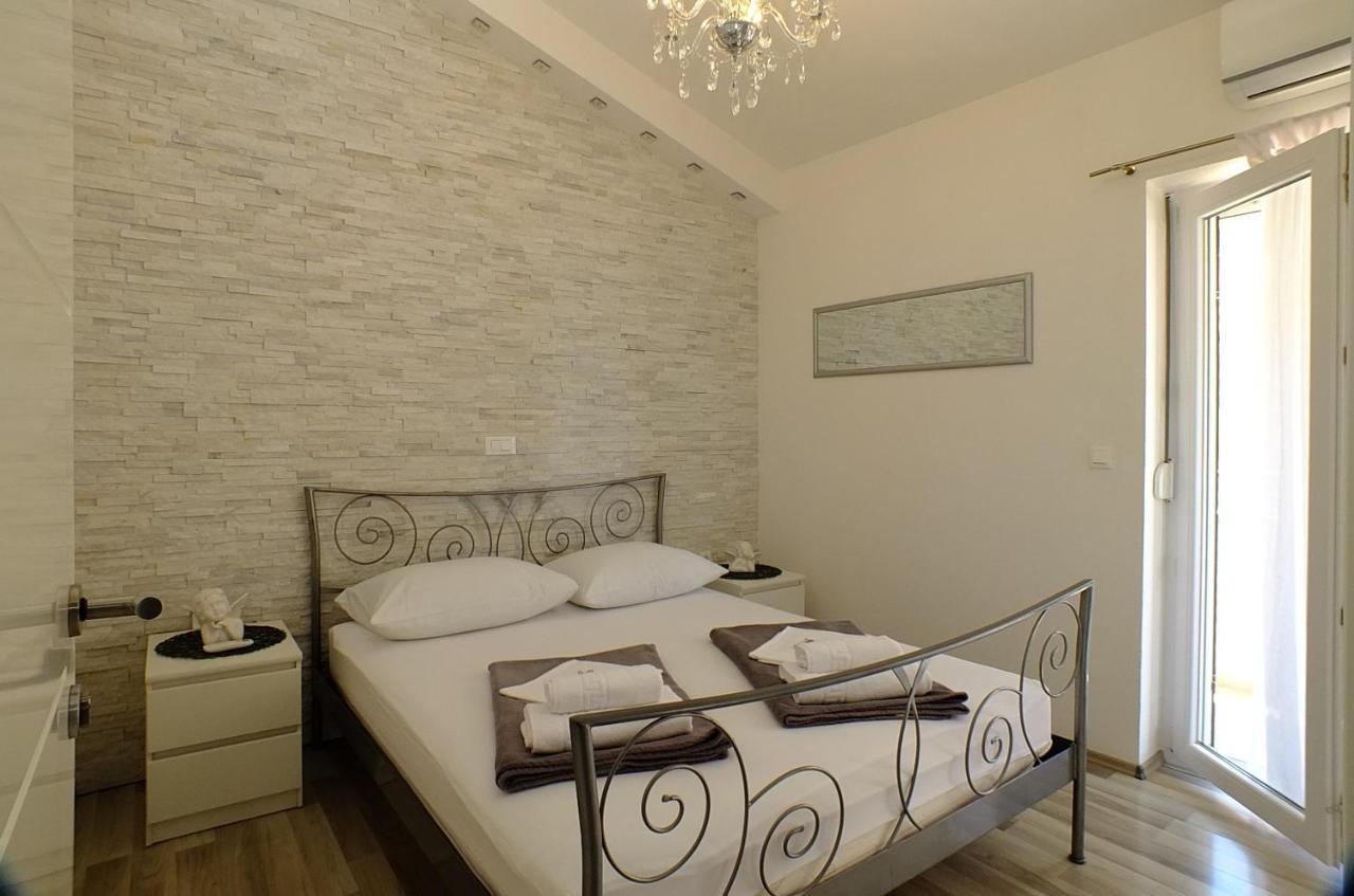 Grey House Lejlighed Makarska Eksteriør billede