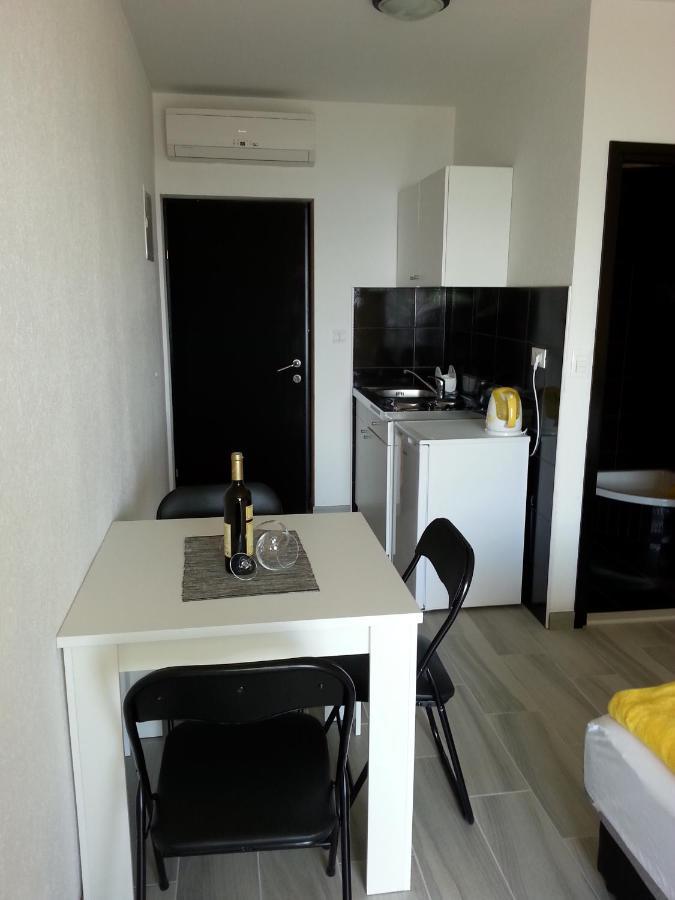 Grey House Lejlighed Makarska Eksteriør billede