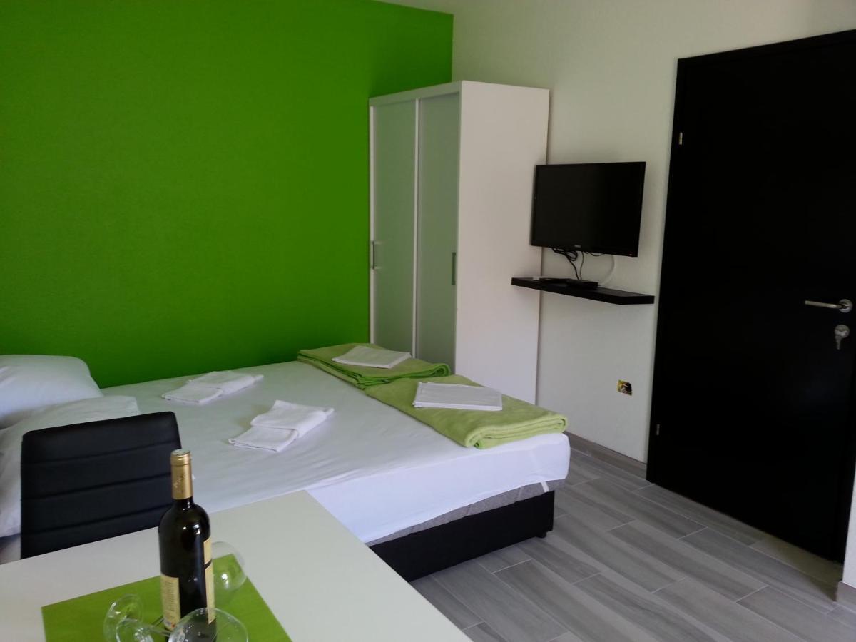 Grey House Lejlighed Makarska Eksteriør billede