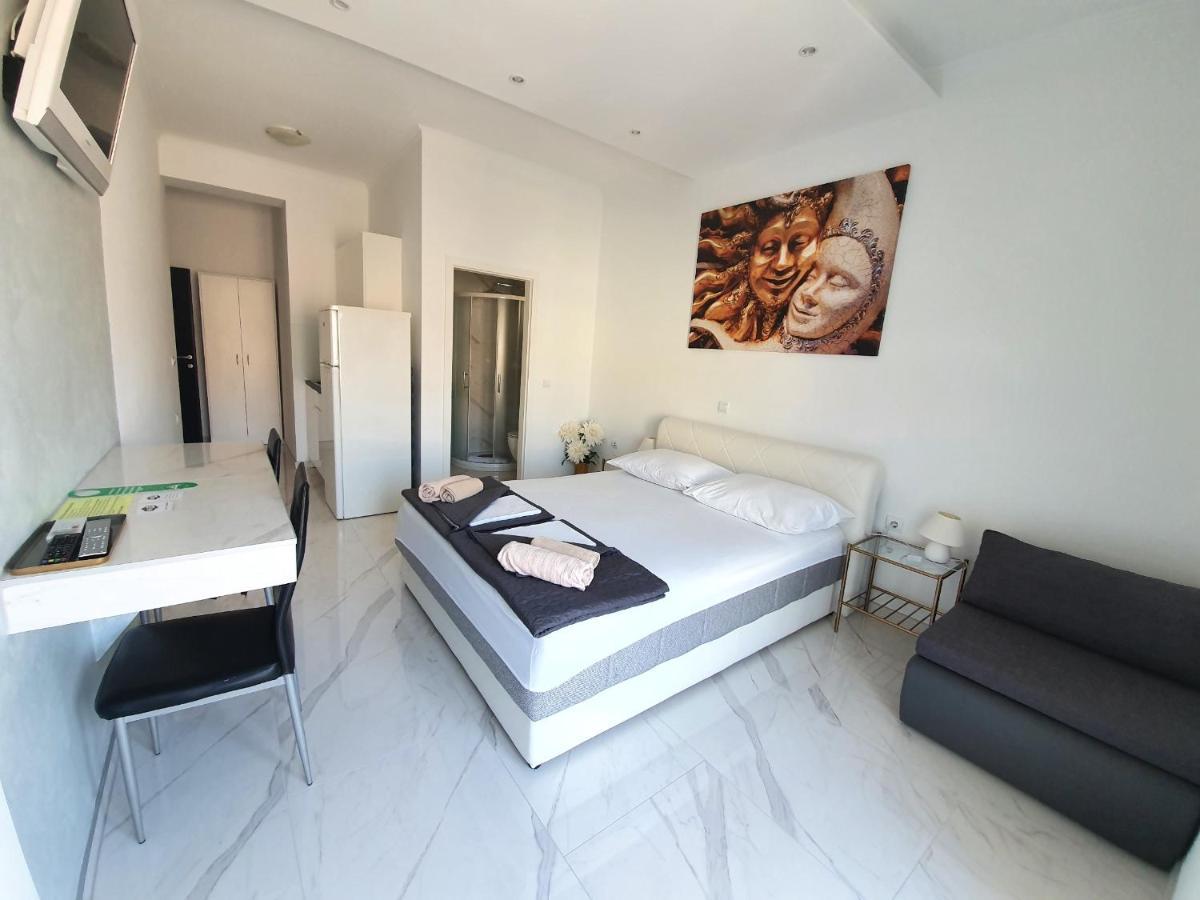 Grey House Lejlighed Makarska Eksteriør billede