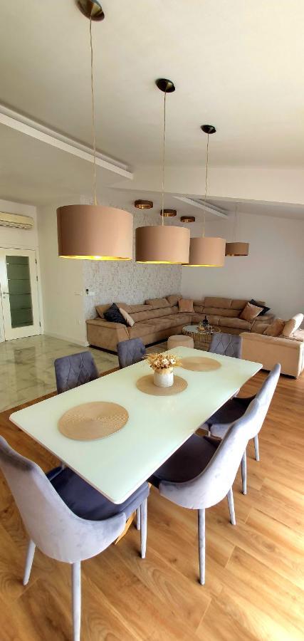 Grey House Lejlighed Makarska Eksteriør billede