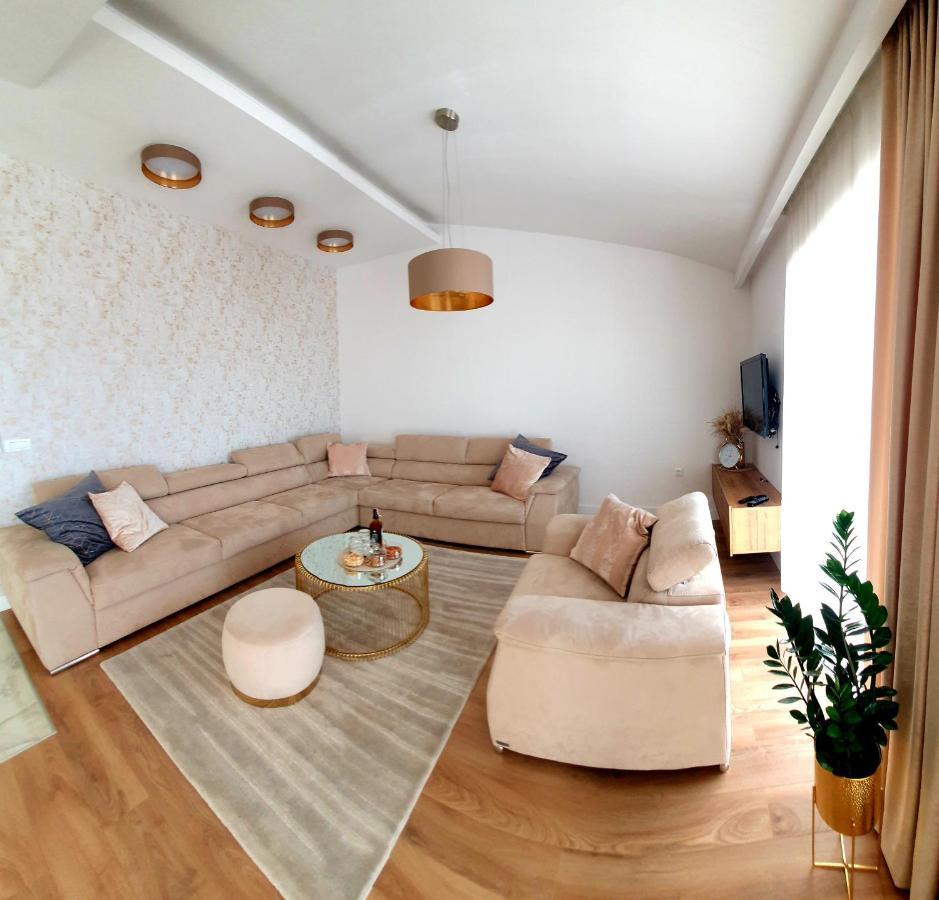 Grey House Lejlighed Makarska Eksteriør billede